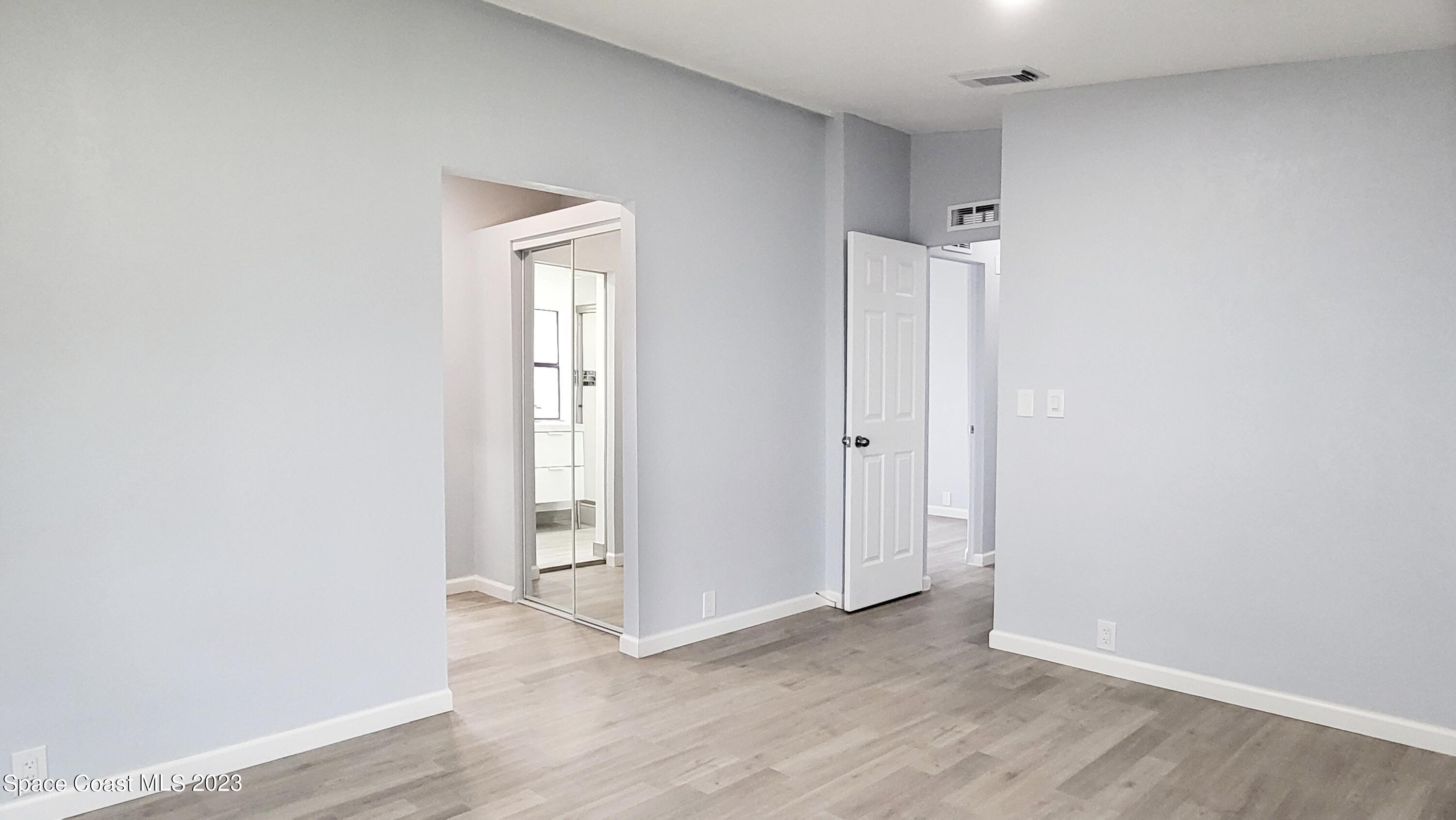 313 Kiwi Drive Sebastian, FL 32976 - Photo 17 of 31 Primary Suite
