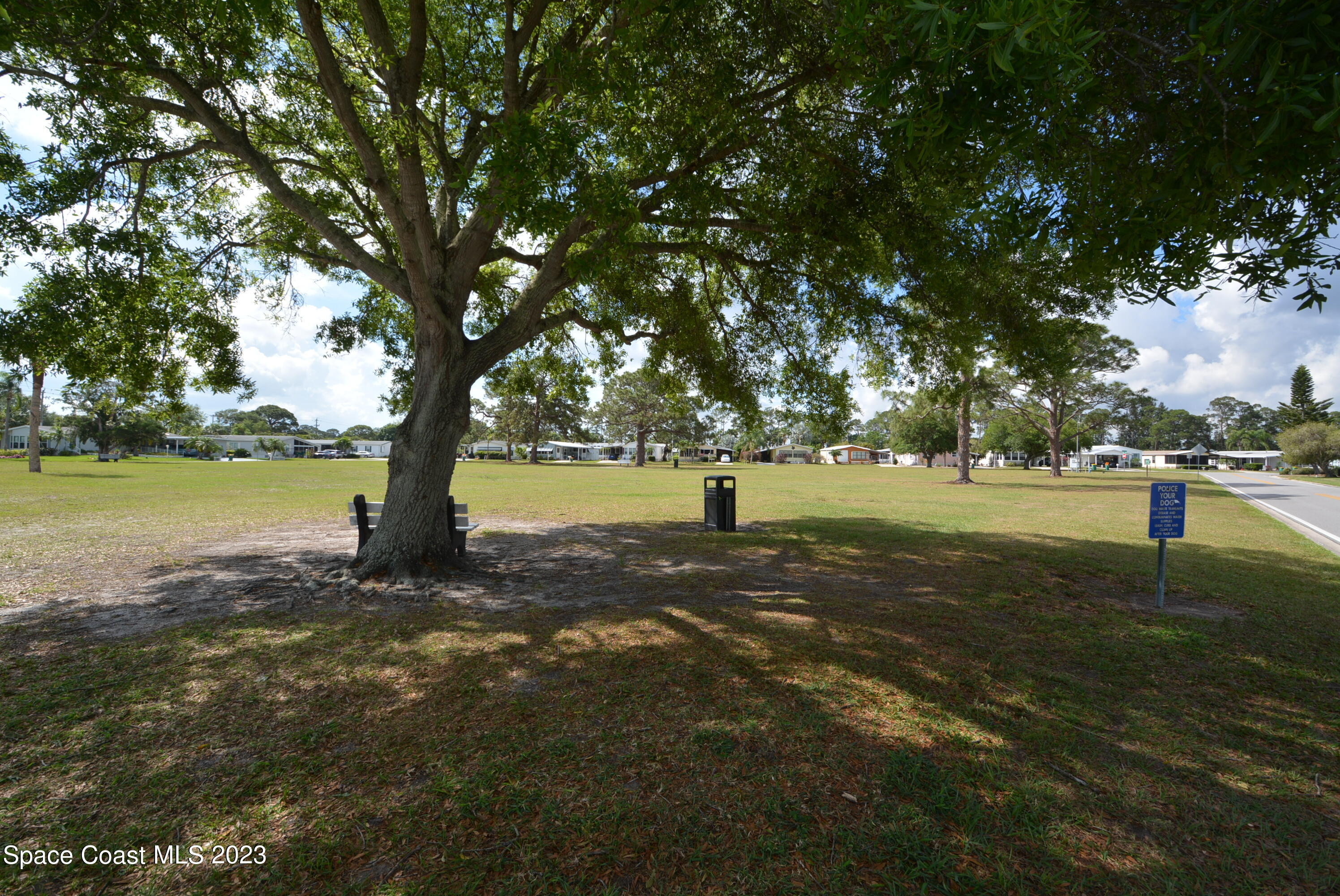 313 Kiwi Drive Sebastian, FL 32976 - Photo 27 of 31 Park across the street