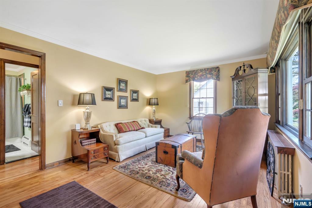 28 Wanamaker Avenue Mahwah, NJ 07430 - Photo 5 of 32