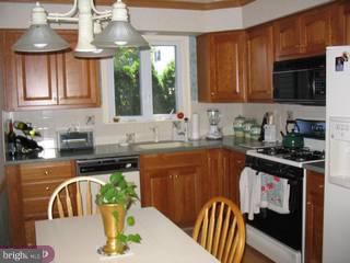 429 Ridge Lane Springfield, PA 19064 - Photo 2 of 6
