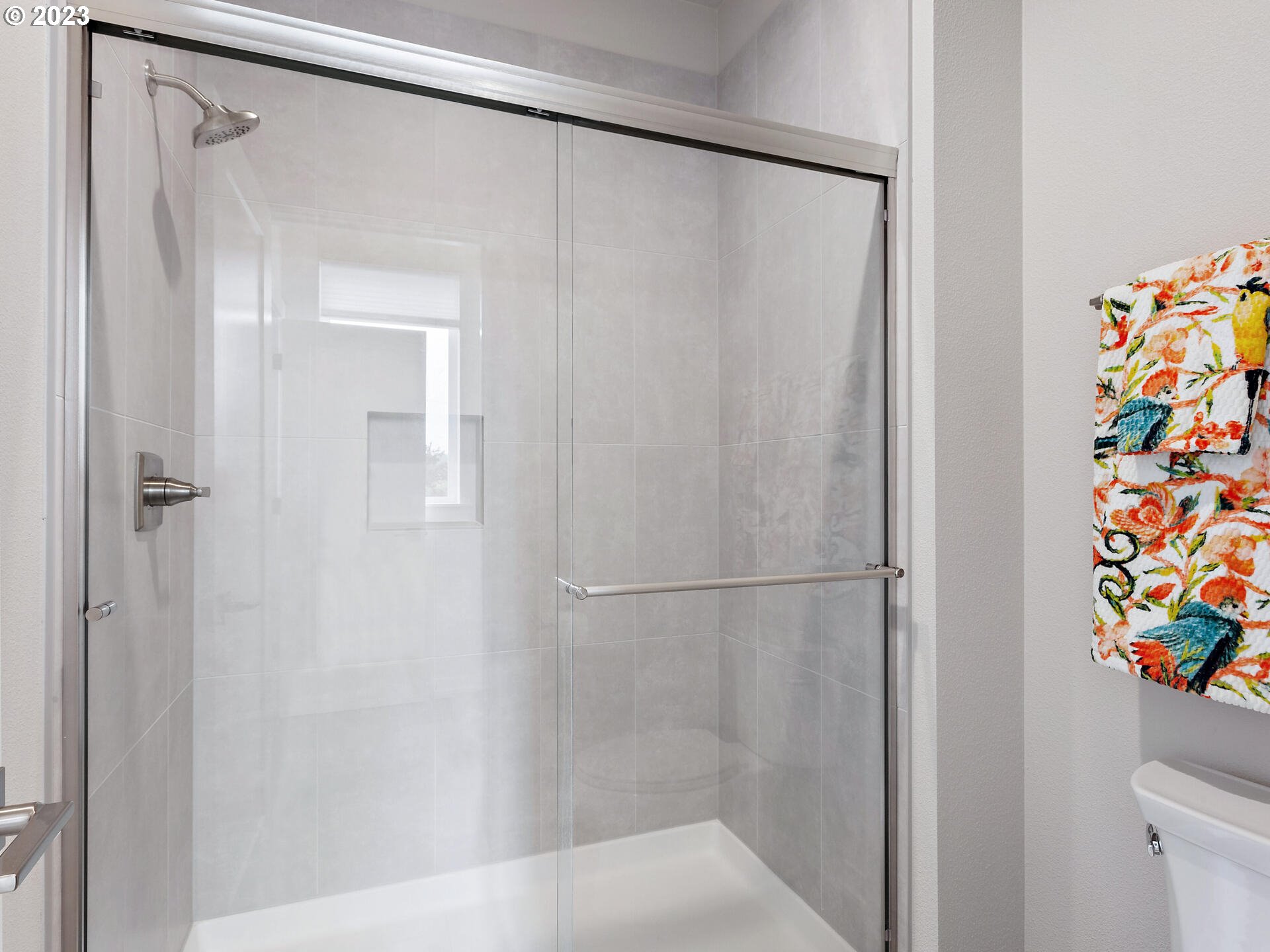 17100 Southwest Albatross Lane Beaverton, OR 97007 - Photo 29 of 48 a bathroom with a shower and a sink