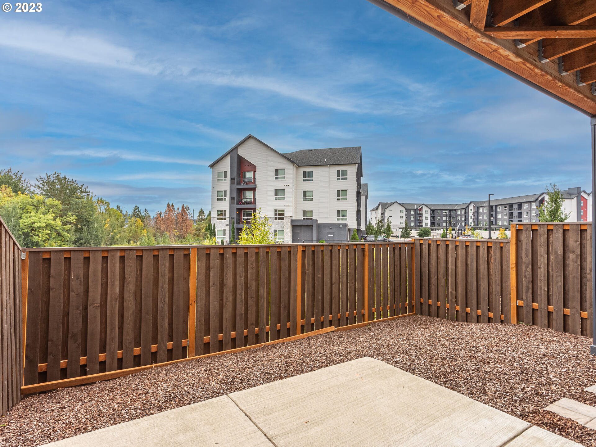 17100 Southwest Albatross Lane Beaverton, OR 97007 - Photo 45 of 48 a view of entryway with wooden fence