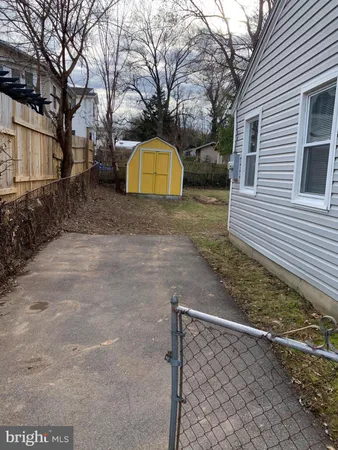$2,400 | 603 Pinewood Road, Rockville, MD 20850