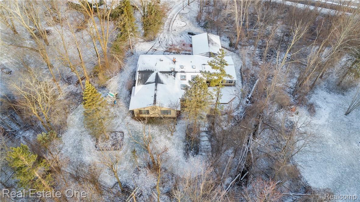 4879 Quarton Road Bloomfield Hills, MI 48301 - Photo 47 of 59 4879-Quarton-Rd-Bloomfield-Hills-MI-48301-windowstill-52.jpg
