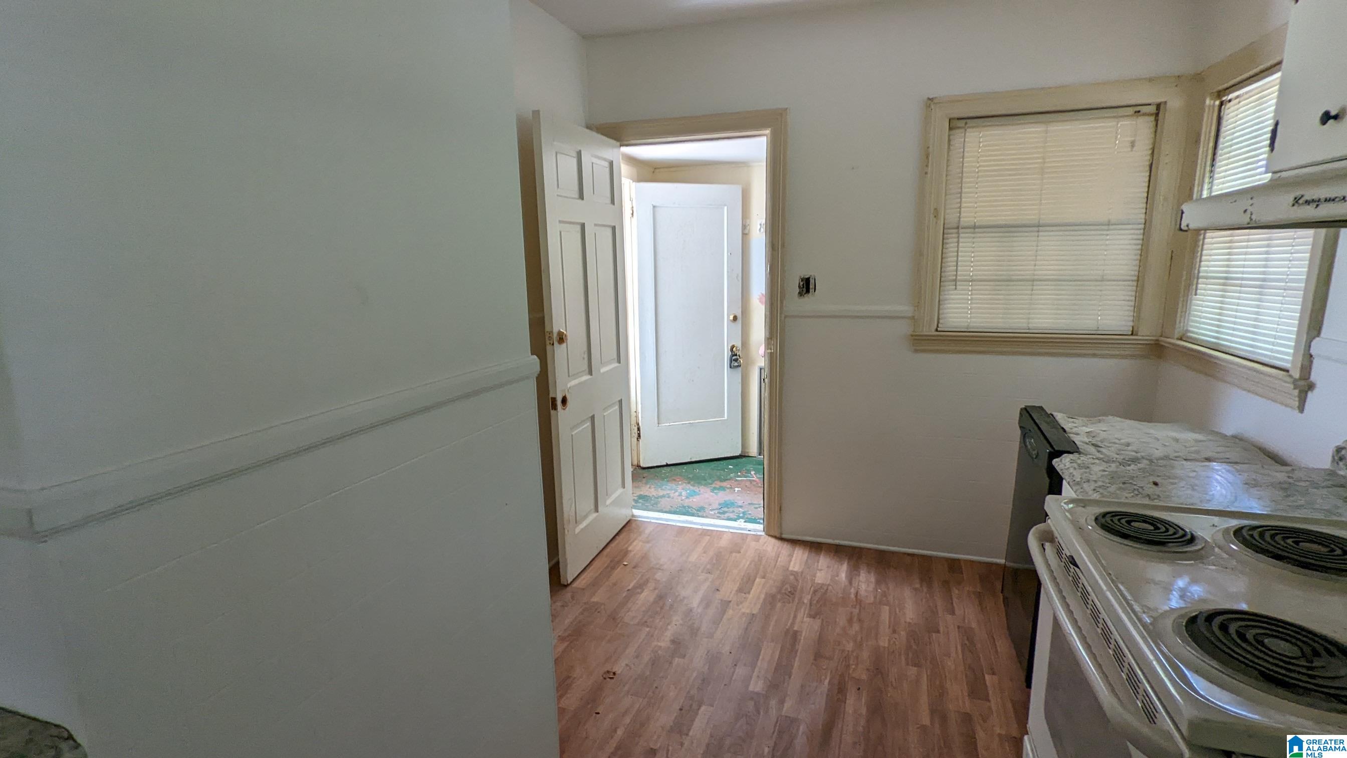 607 Cedar Street Talladega, AL 35160 - Photo 6 of 16