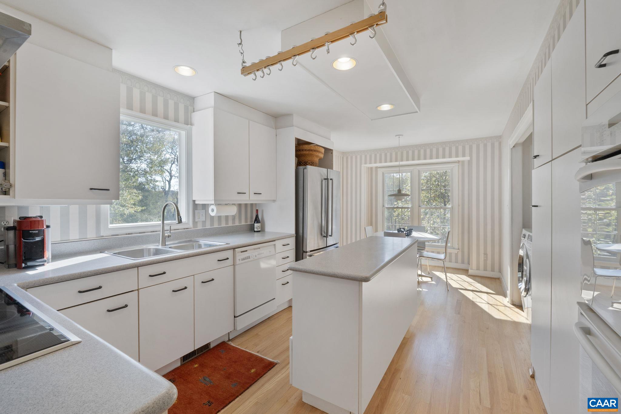 2110 Devonshire Road Charlottesville, VA 22901 - Photo 11 of 32 Gallery Image 11
