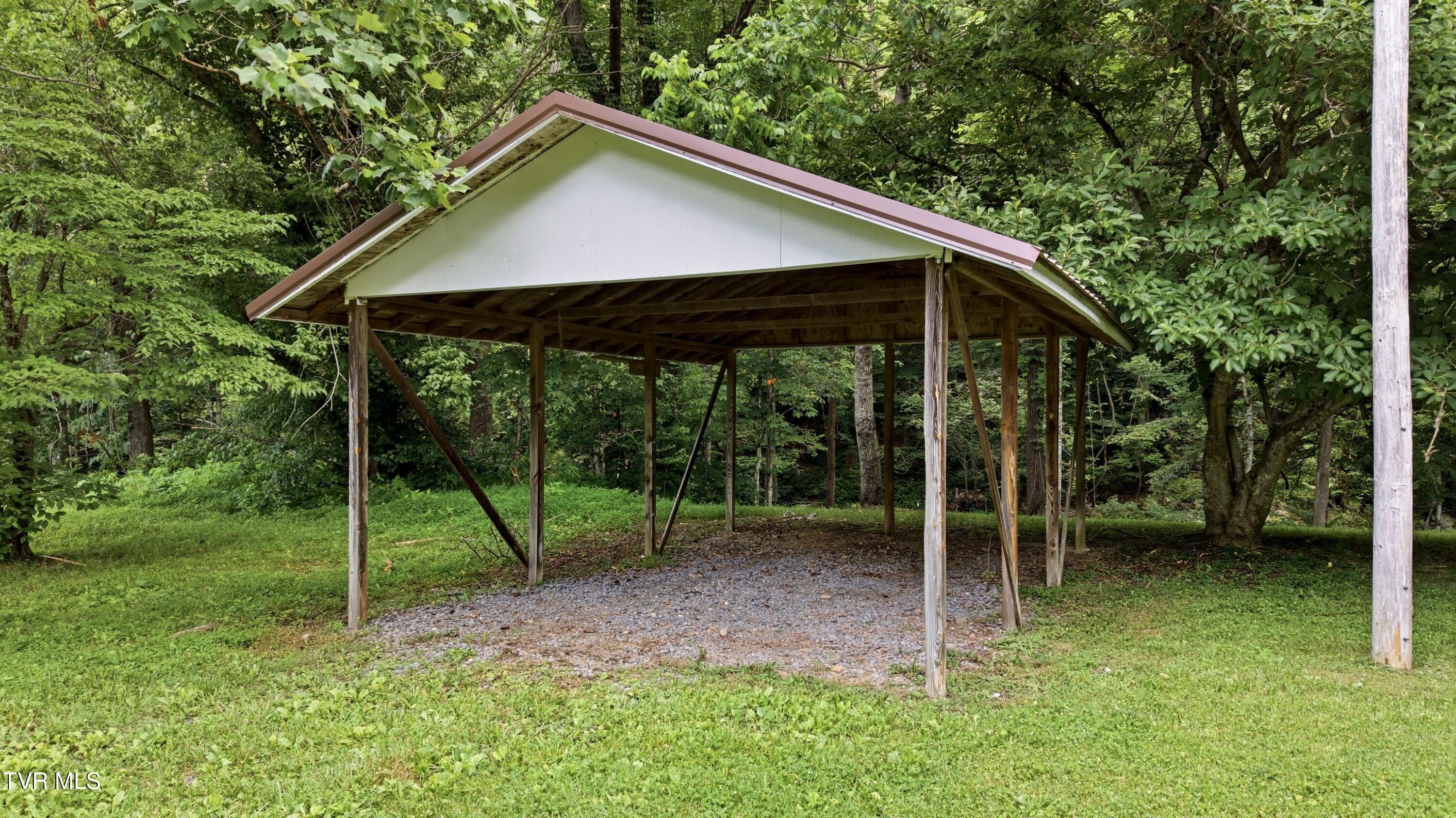 4124 Big Creek Road Hartford, TN 37753 - Photo 31 of 56 031-4124BigCreekRoad-Hartford-TN-37753-S