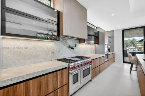 $13,995,000 | 700 Southwest 12th Avenue, Fort Lauderdale, FL 33312