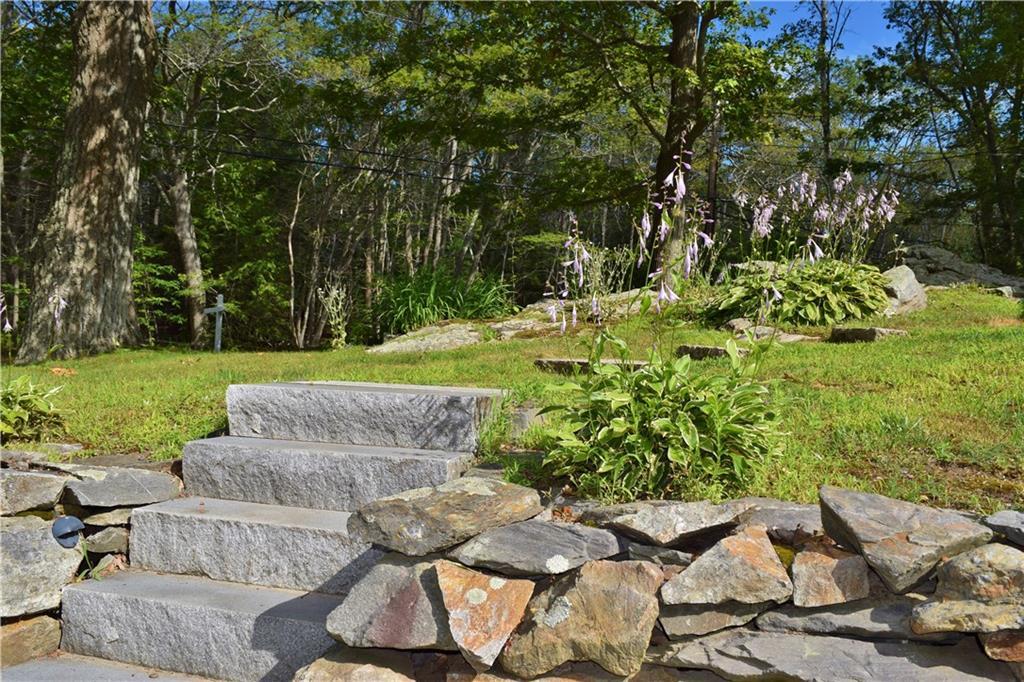 1080 Shore Road Cape Elizabeth, ME 04107 - Photo 3 of 34 Photo