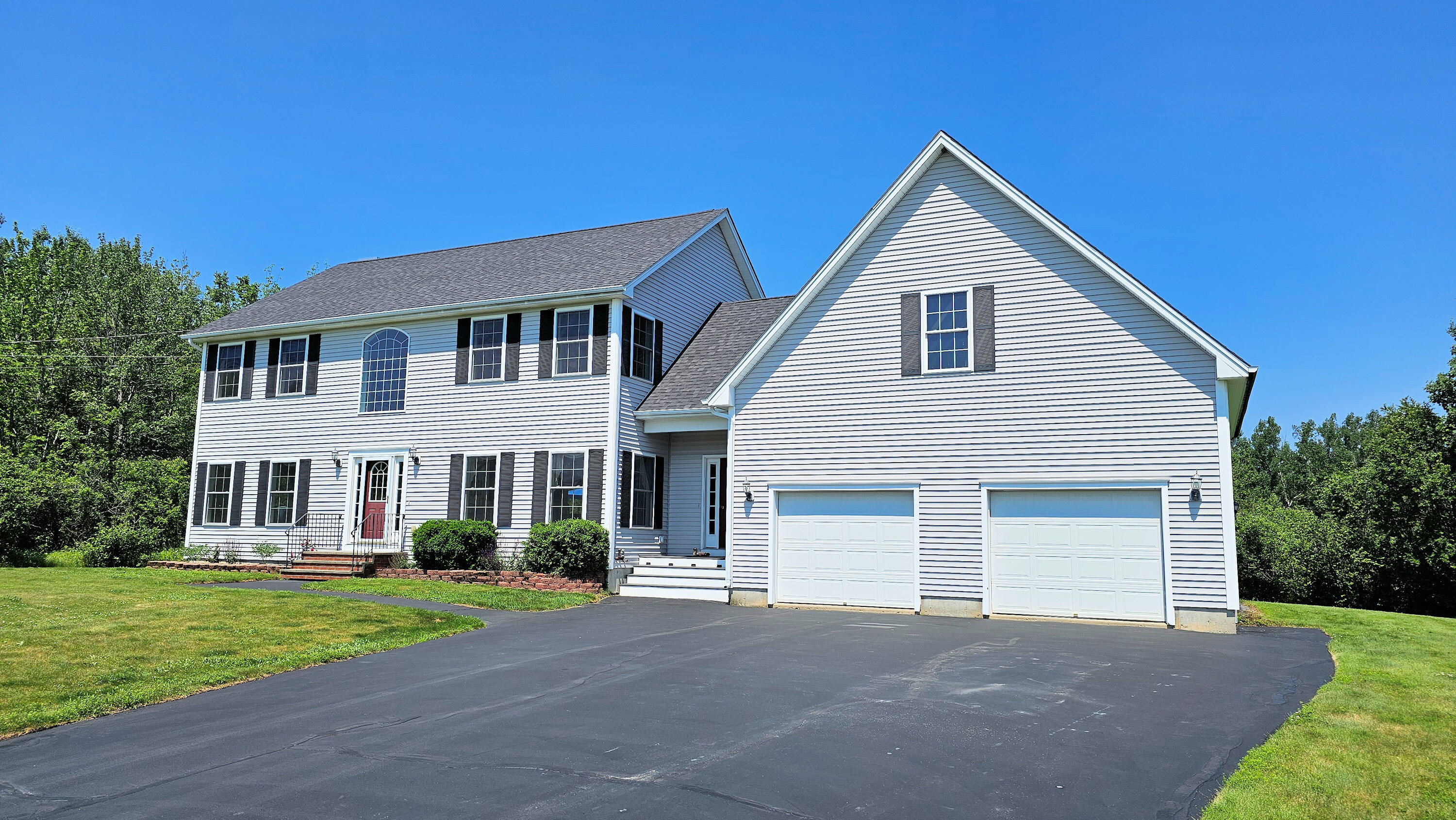 82 Chestnut Trail Bangor, ME 04401 - Photo 2 of 57 House front