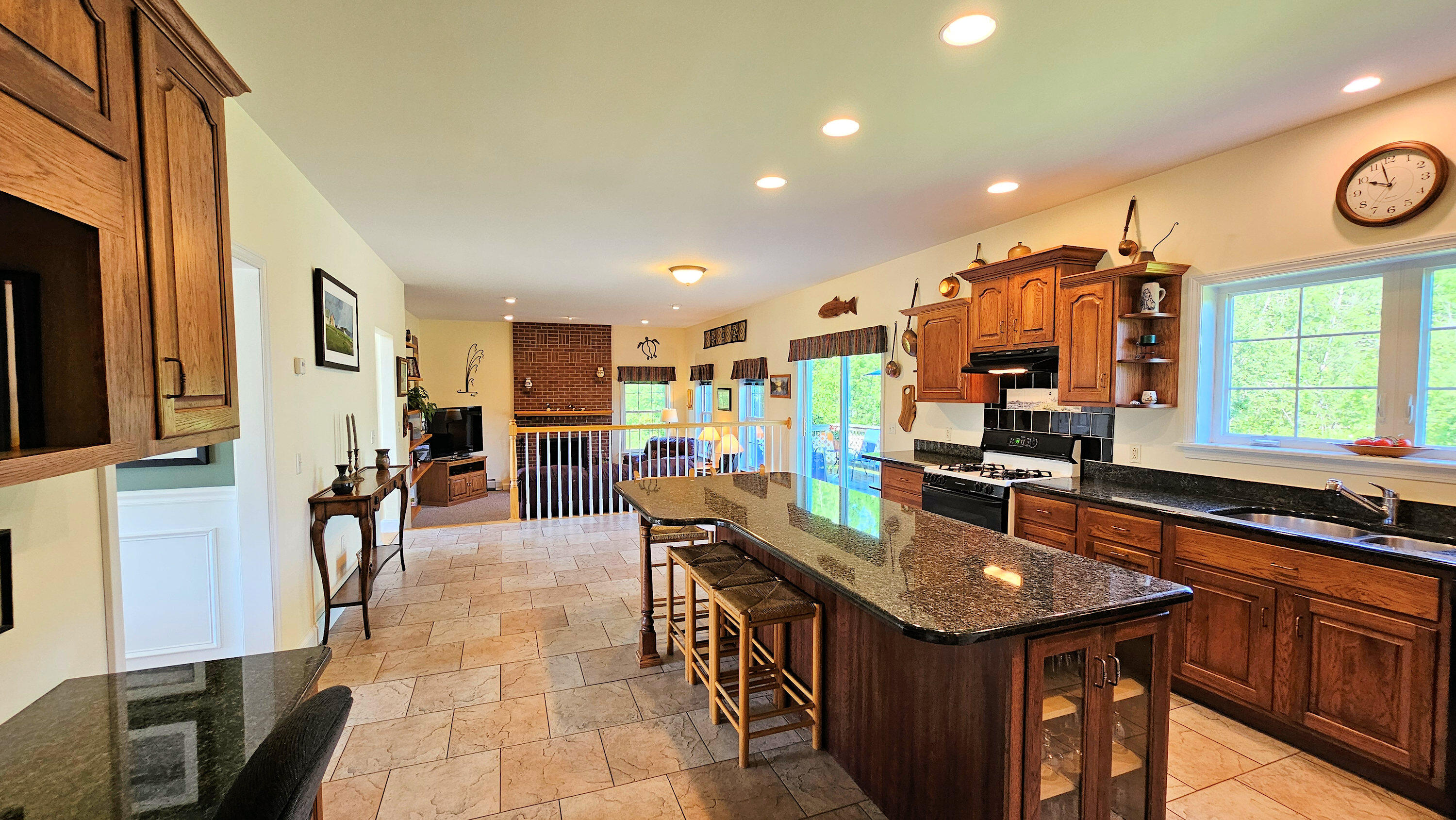82 Chestnut Trail Bangor, ME 04401 - Photo 5 of 57 Kitchen