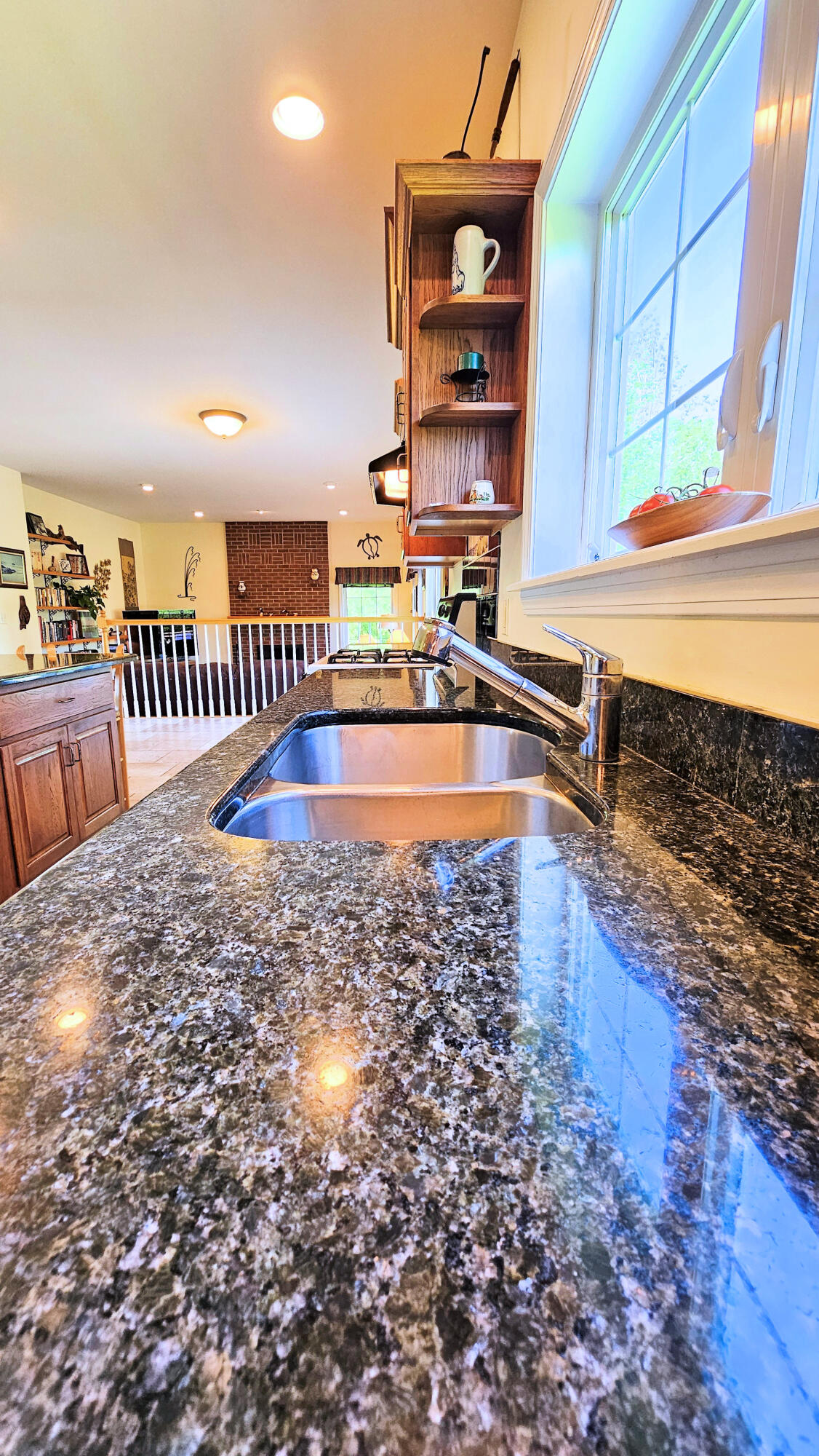 82 Chestnut Trail Bangor, ME 04401 - Photo 9 of 57 Kitchen Counter