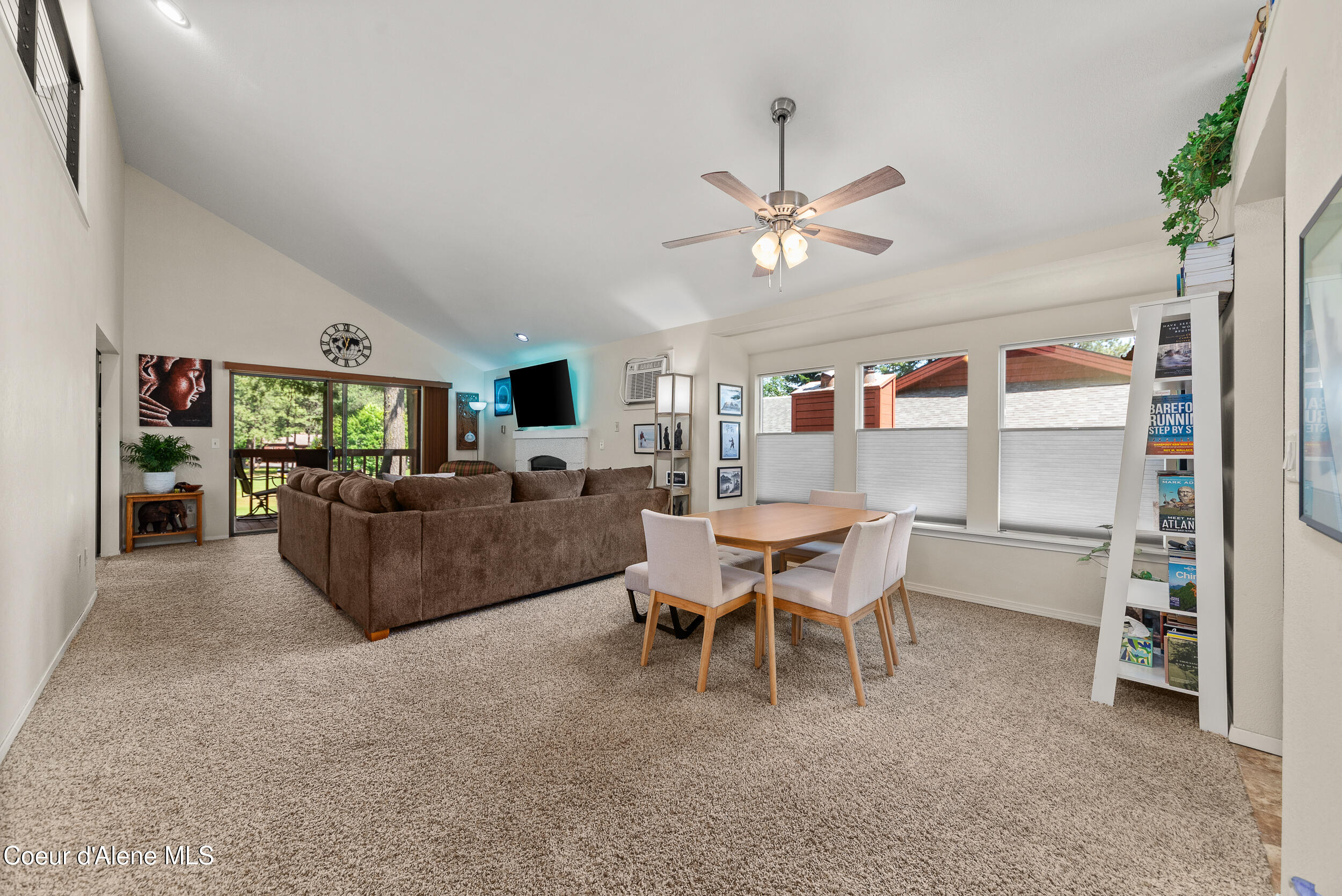 5299 West Green Court, Unit 21 Rathdrum, ID 83858 - Photo 8 of 35 16-5299 W Green Ct 16