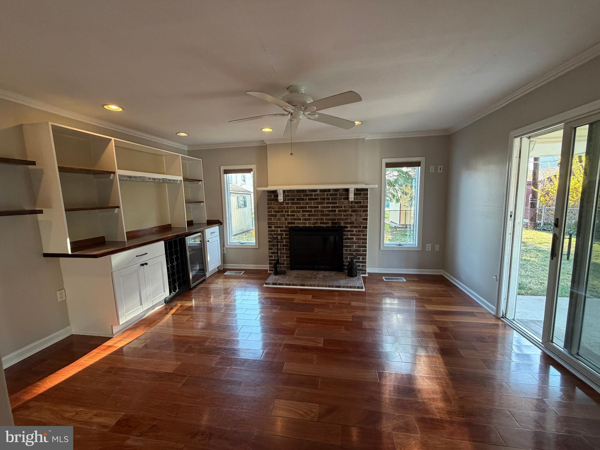 877 Quaint Street Secane, PA 19018 - Photo 20 of 35 Family Room
Entertainment Center