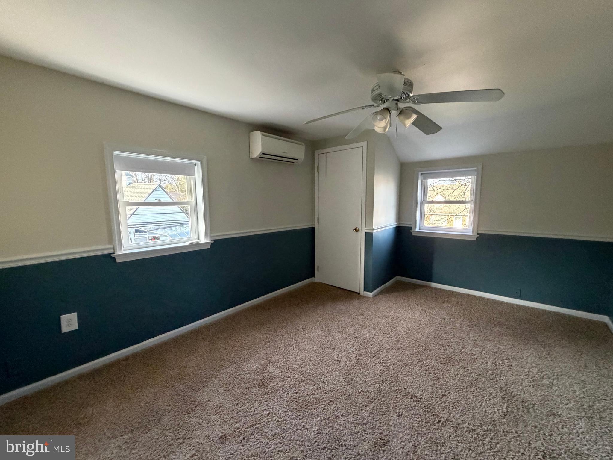 877 Quaint Street Secane, PA 19018 - Photo 25 of 35 Bedroom with
Mini Ac