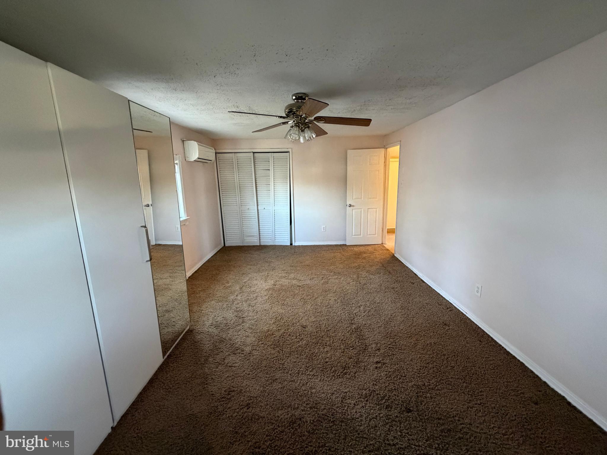 877 Quaint Street Secane, PA 19018 - Photo 29 of 35 Ample Closet