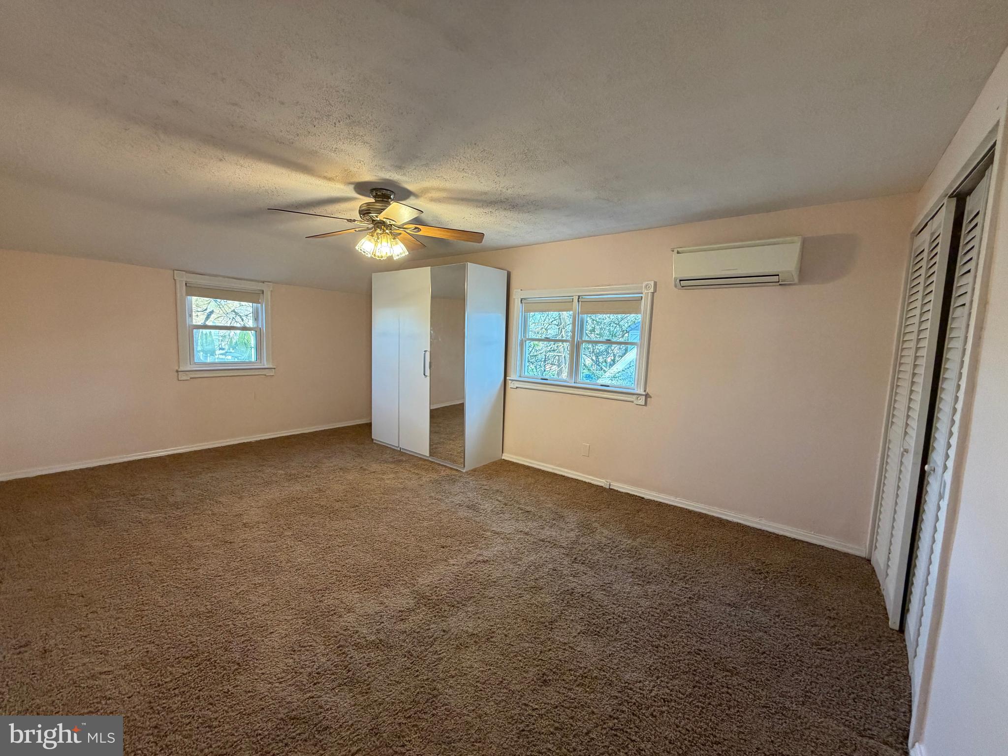 877 Quaint Street Secane, PA 19018 - Photo 30 of 35 Main Bedroom