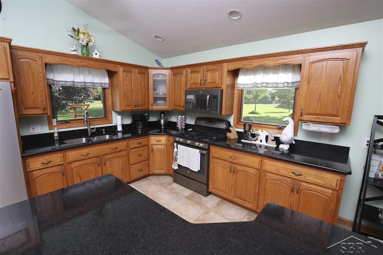 2396 East Chip Road Kawkawlin, MI 48631 - Photo 8 of 42 50082088-7.JPG