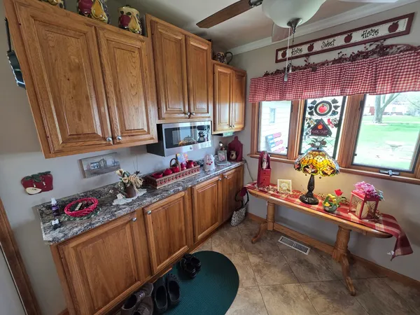 $154,900 | 610 10th Avenue, Rock Falls, IL 61071