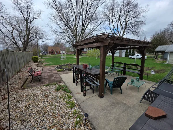 $154,900 | 610 10th Avenue, Rock Falls, IL 61071