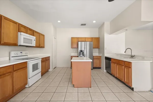 $2,995 | 628 Henley Circle, Davenport, FL 33896
