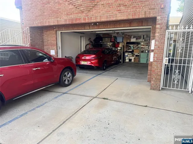 $575,000 | 809 Central Avenue, Unit 4, Union City, NJ 07087