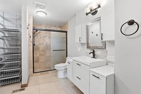 $399,900 | 1122 East Bedivere Drive, Spokane, WA 99218