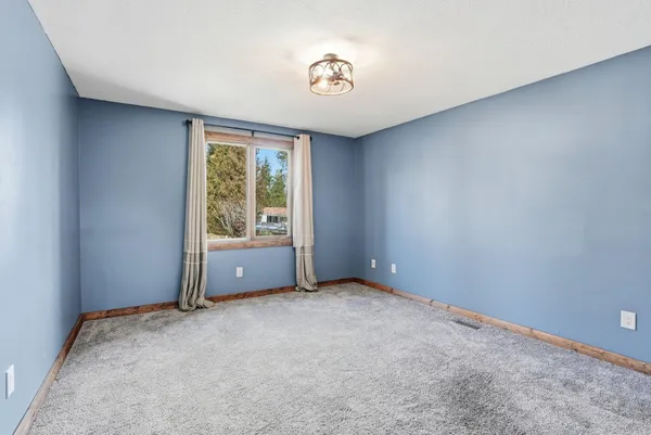 $399,900 | 1122 East Bedivere Drive, Spokane, WA 99218