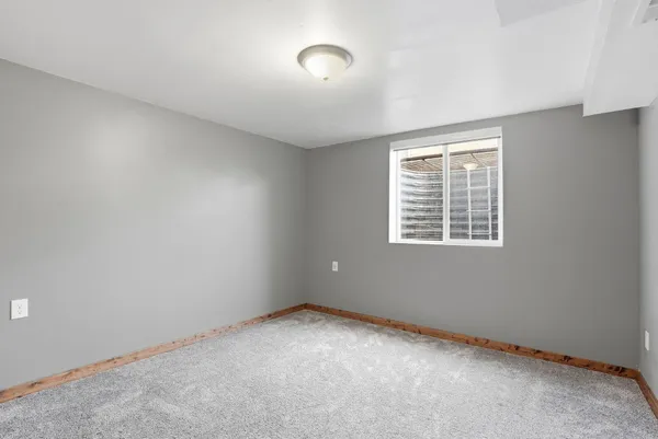 $399,900 | 1122 East Bedivere Drive, Spokane, WA 99218