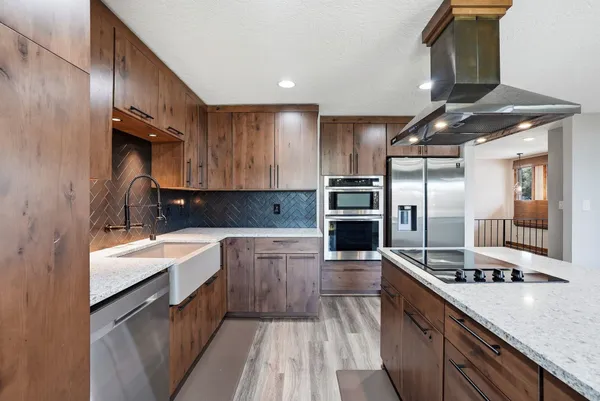 $399,900 | 1122 East Bedivere Drive, Spokane, WA 99218