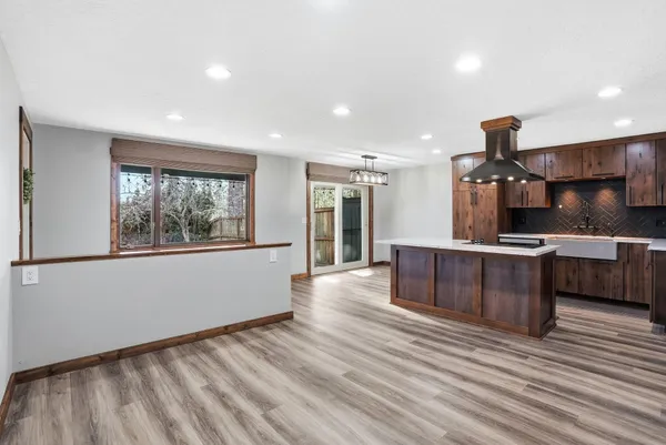 $399,900 | 1122 East Bedivere Drive, Spokane, WA 99218