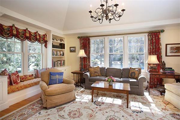 15 Lee Road Newton, MA 02467 - Photo 5 of 9
