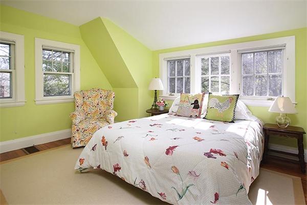 15 Lee Road Newton, MA 02467 - Photo 8 of 9