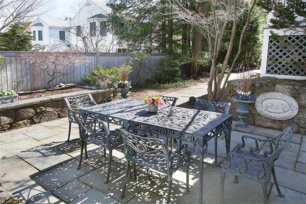 15 Lee Road Newton, MA 02467 - Photo 9 of 9