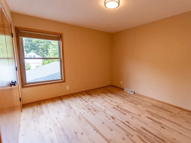 $699,000 | 34386 Lakeside Drive, Grayslake, IL 60030