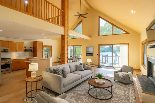 $699,000 | 34386 Lakeside Drive, Grayslake, IL 60030