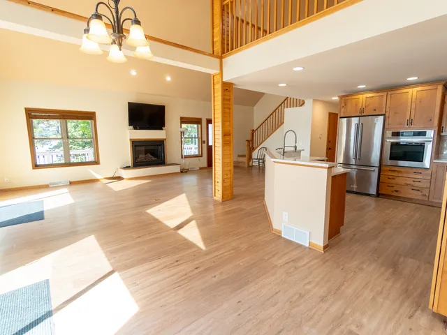 $699,000 | 34386 Lakeside Drive, Grayslake, IL 60030