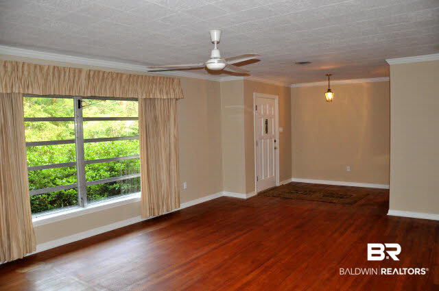 Living RM/Foyer