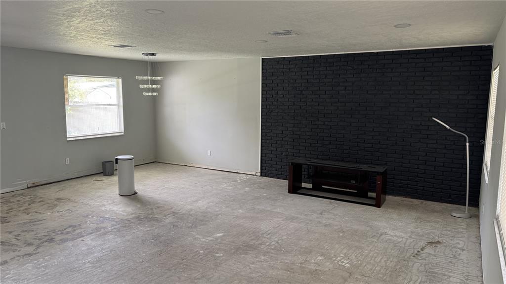 2189 Sussex Road Winter Park, FL 32792 - Photo 4 of 29