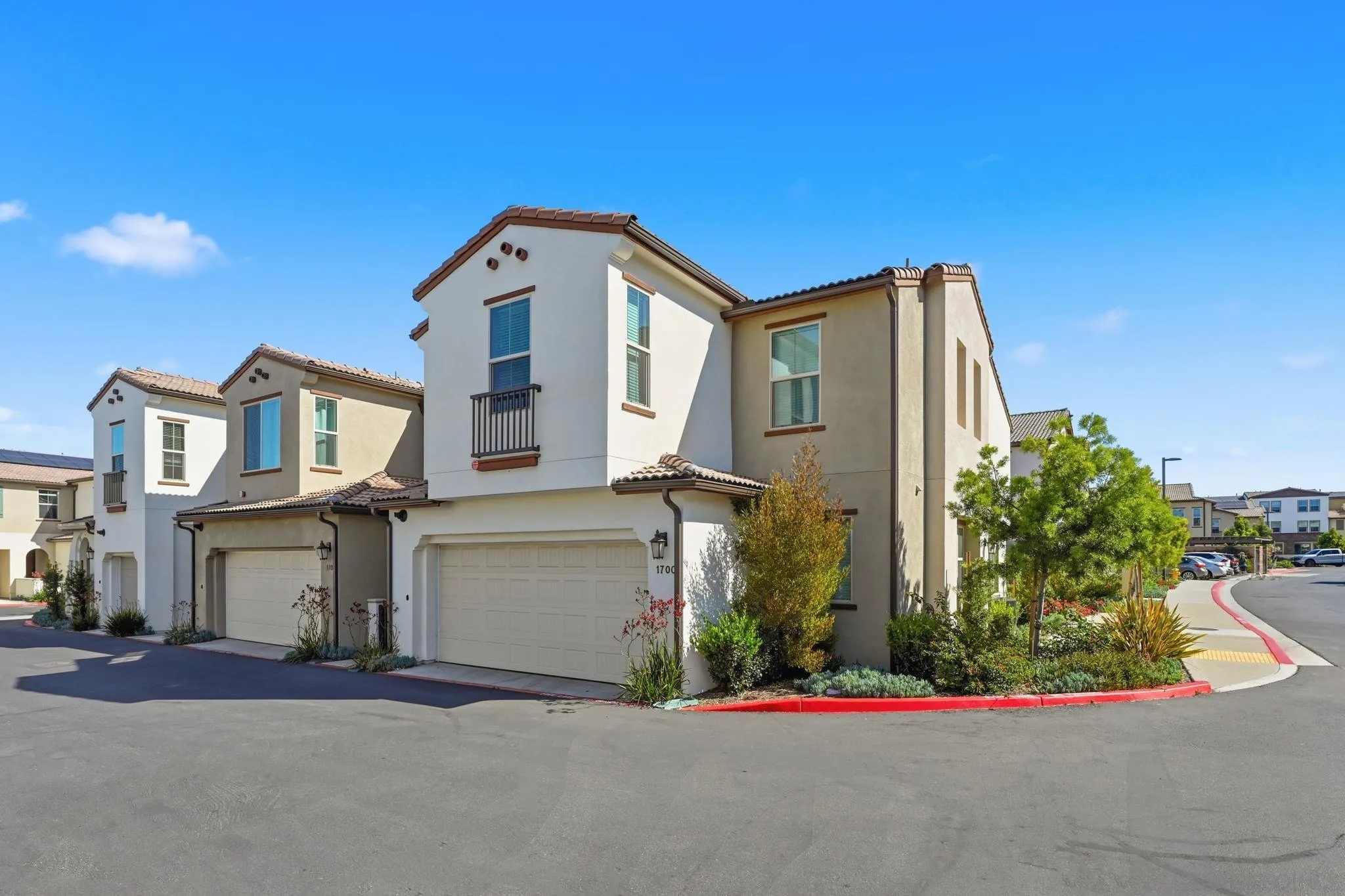 1700 Vly Oak Way Oceanside, CA 92056 - Photo 2 of 51