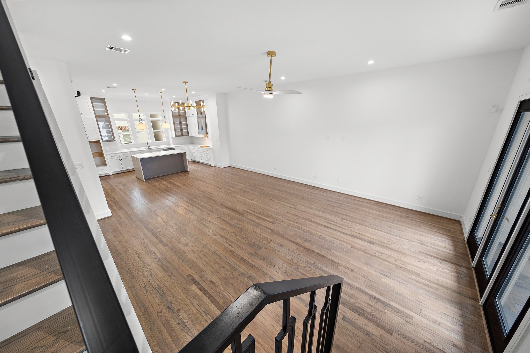 1013 East 28th Street Houston, TX 77009 - Photo 19 of 38 workspace with wooden floor and entrance