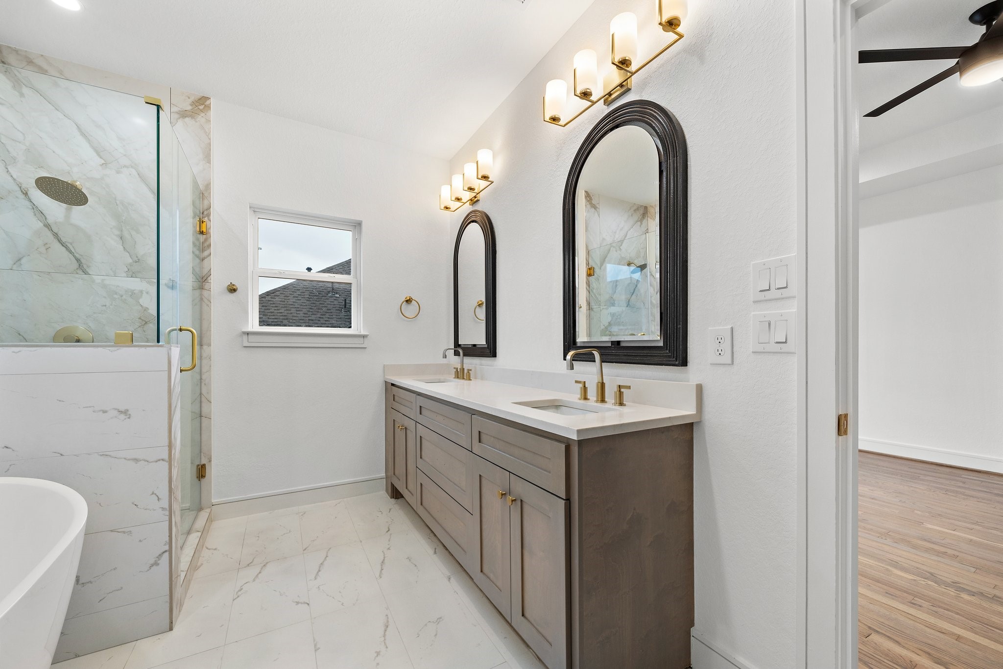 1013 East 28th Street Houston, TX 77009 - Photo 23 of 38 a bathroom with a granite countertop sink and a mirror