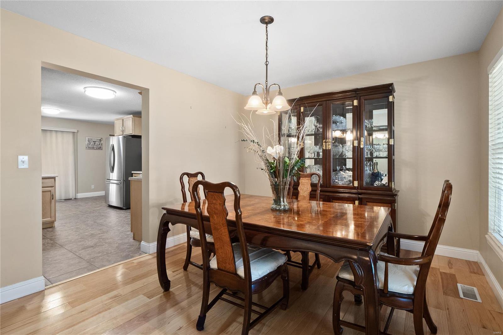 707 Wheatfield Road O'Fallon, IL 62269 - Photo 11 of 41