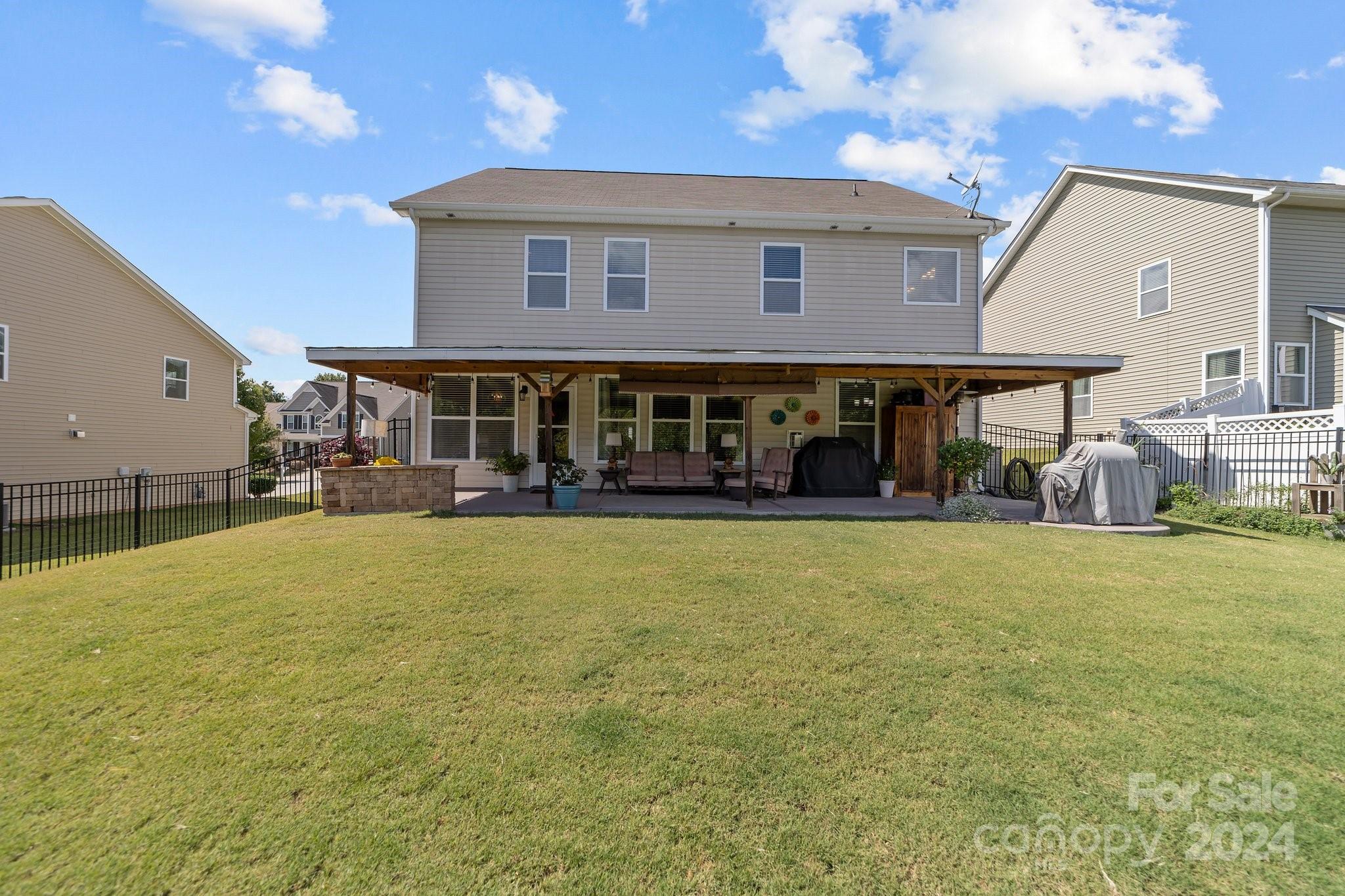 3418 Streamside Drive Davidson, NC 28036 - Photo 27 of 32 Gallery Image 27