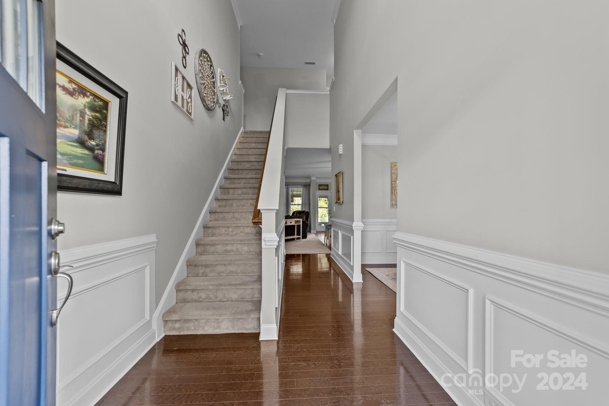 3418 Streamside Drive Davidson, NC 28036 - Photo 4 of 32 Gallery Image 4
