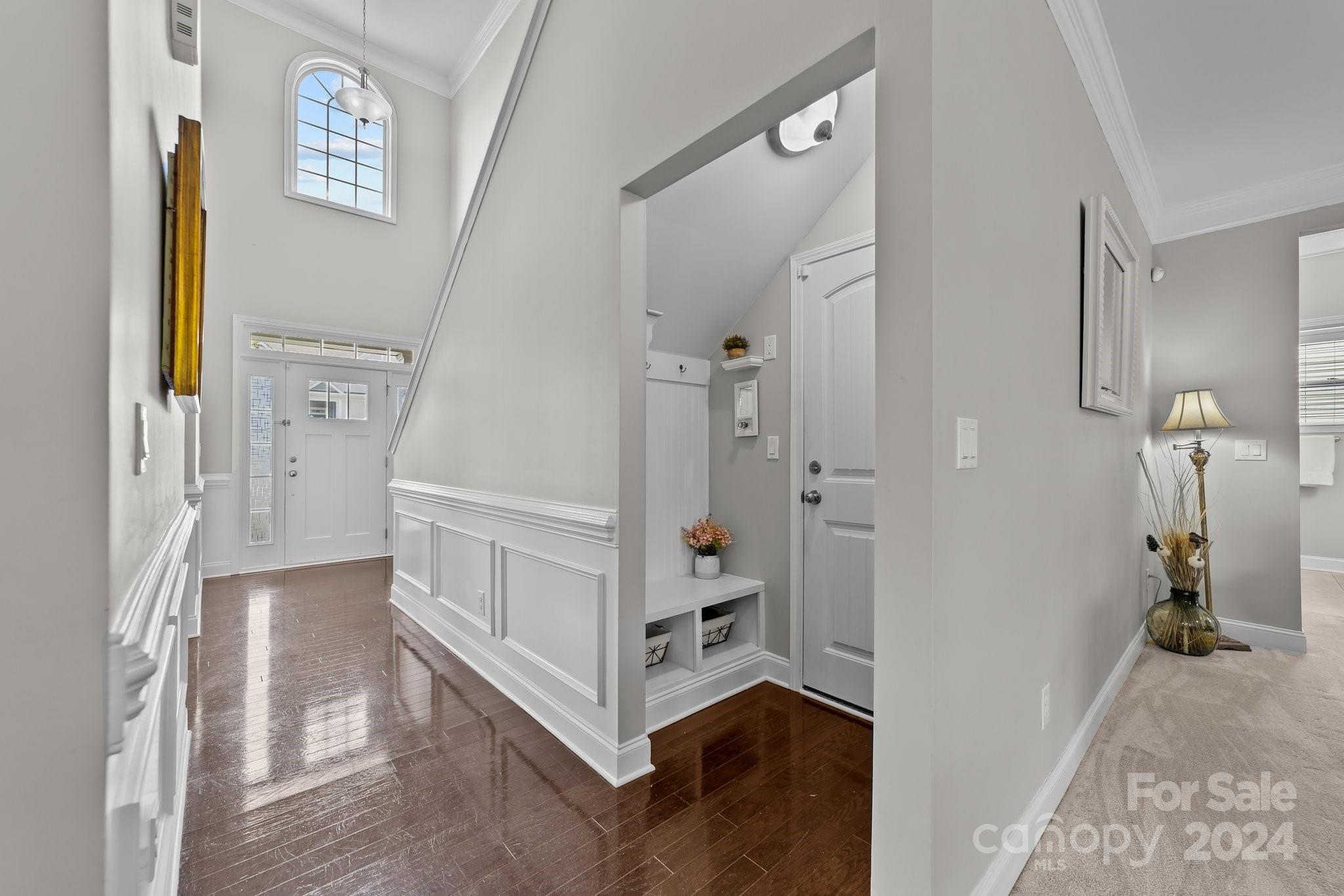 3418 Streamside Drive Davidson, NC 28036 - Photo 5 of 32 Gallery Image 5