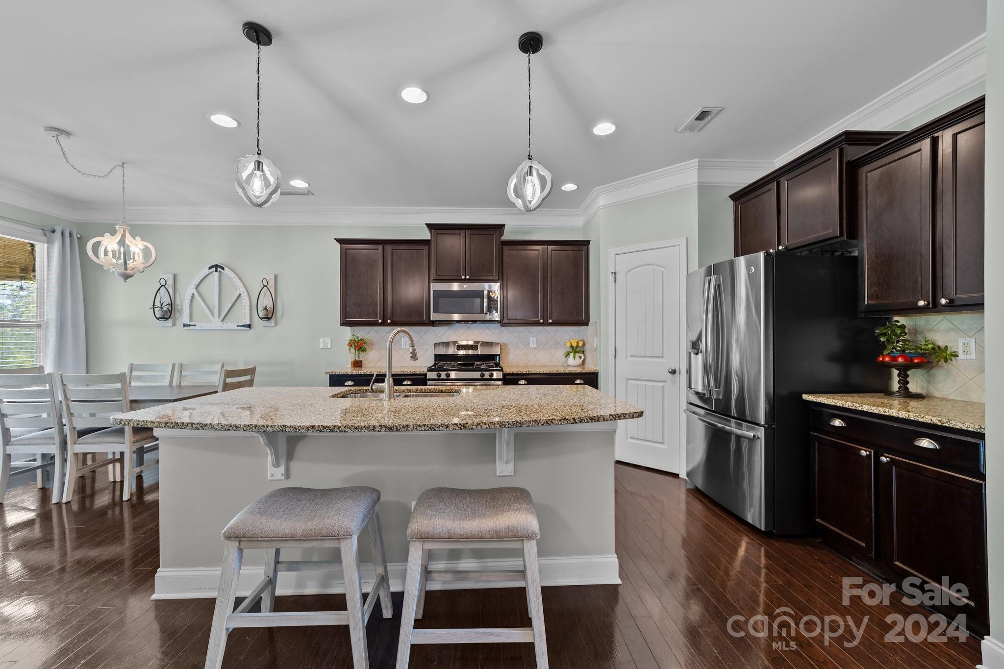 3418 Streamside Drive Davidson, NC 28036 - Photo 7 of 32 Gallery Image 7