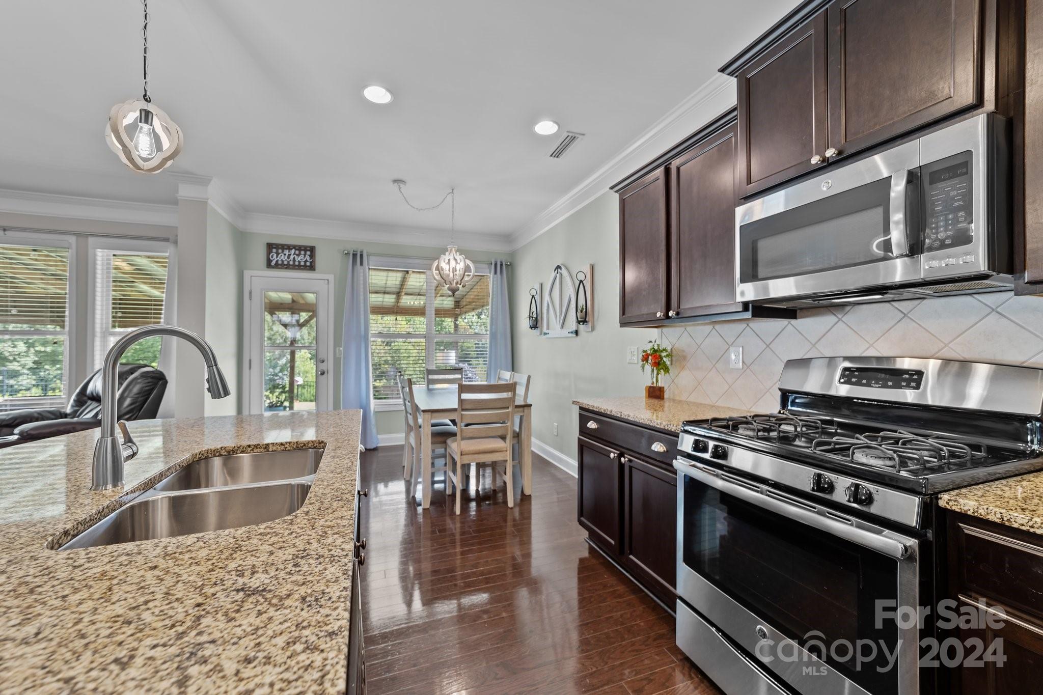 3418 Streamside Drive Davidson, NC 28036 - Photo 8 of 32 Gallery Image 8