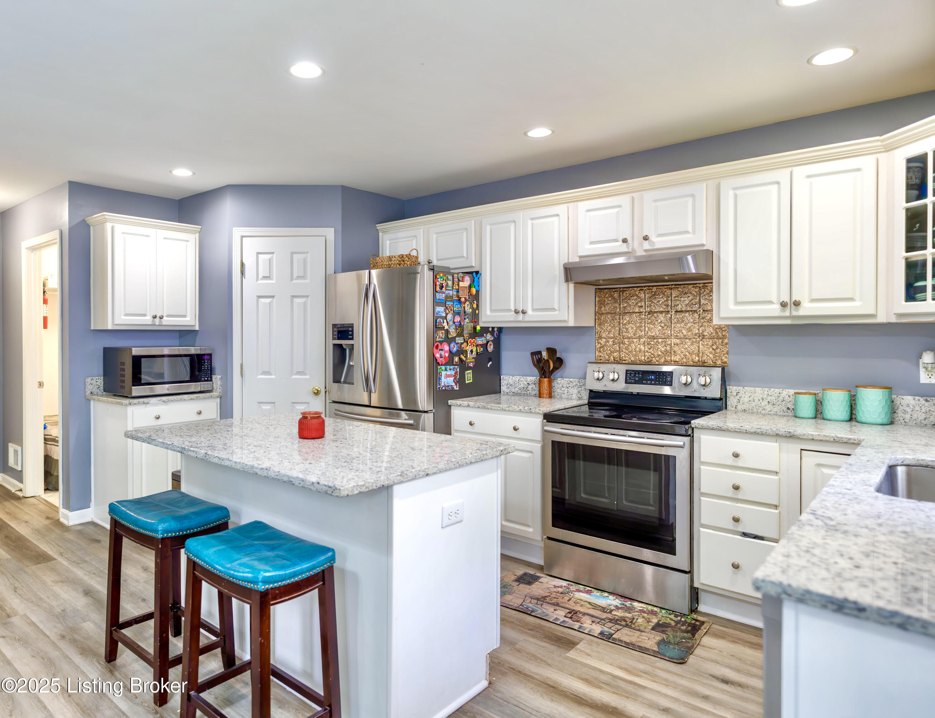1219 Williams Ridge Road Louisville, KY 40243 - Photo 17 of 54 Kitchen3