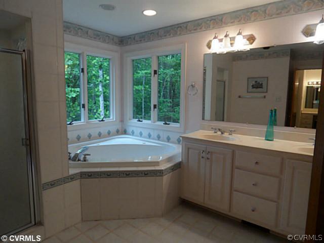 2449 Gobbler Ridge Road Powhatan, VA 23139 - Photo 11 of 24 Master Bath - Located just off dressing area of Ma